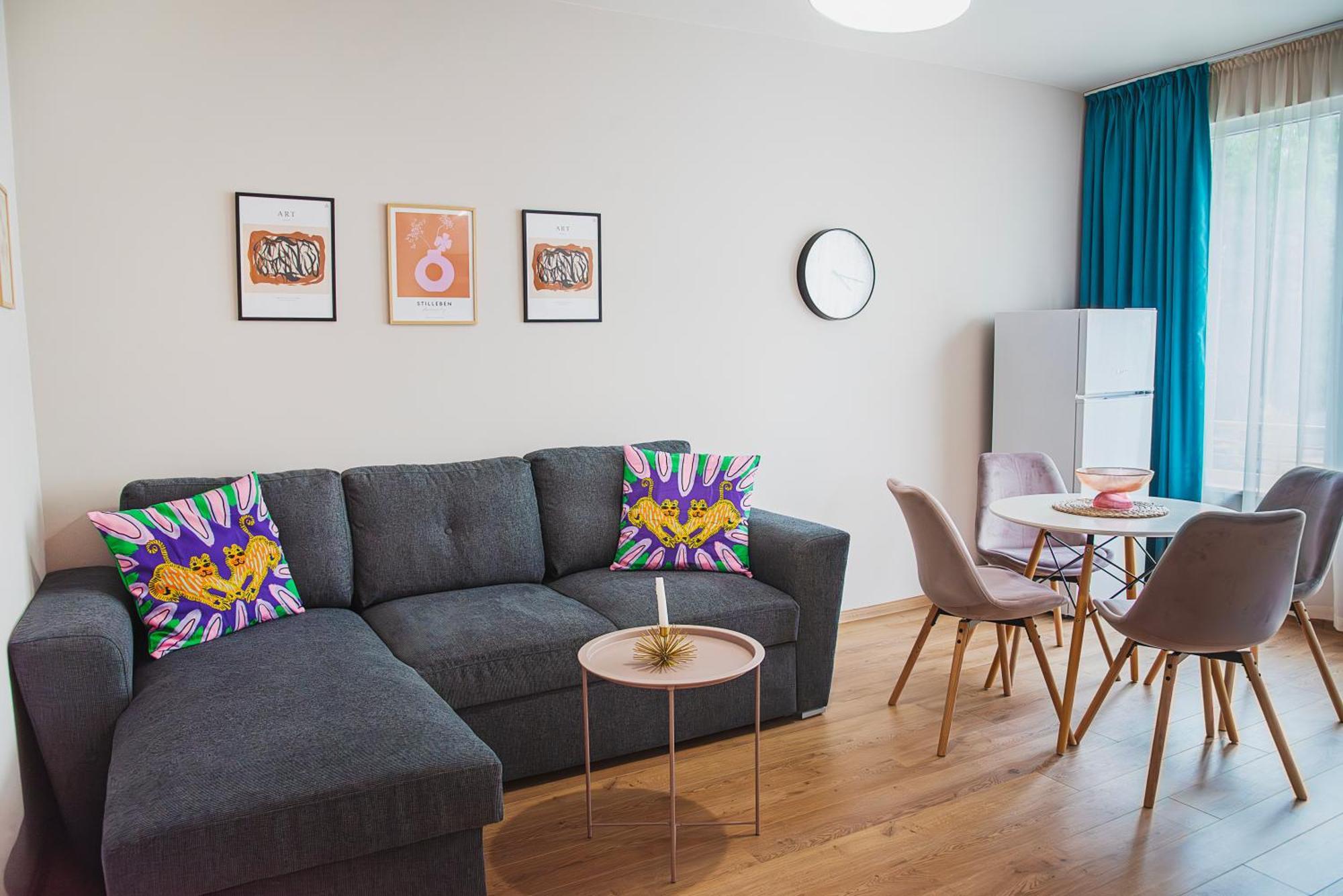 за гости ирис Iris Guest Apartament *